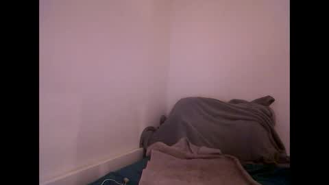 Snapshot of handsomepenis20cm chatting on October 2025 01:31:02 PM handsomepenis20cm online show from October 2025 01:31:02 PM