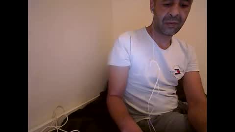 Snapshot of handsomepenis20cm chatting on October 2025 09:47:02 PM handsomepenis20cm online show from October 2025 09:47:02 PM