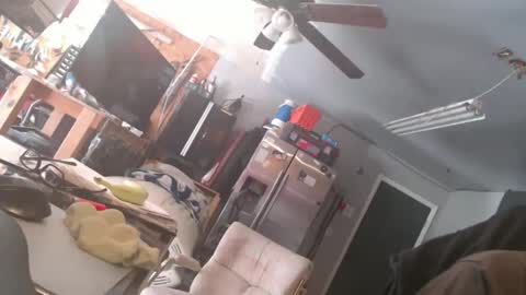 Snapshot of handyman5303 chatting on December 2024 09:34:01 PM Handystudman online show from December 2024 09:34:01 PM