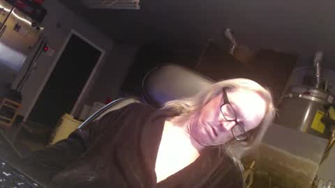 Snapshot of handyman5303 chatting on January 2025 05:08:01 PM Handystudman online show from January 2025 05:08:01 PM