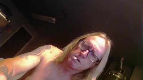 Snapshot of handyman5303 chatting on February 2025 06:48:02 PM Handystudman online show from February 2025 06:48:02 PM