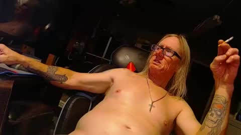 Snapshot of handyman5303 chatting on November 2025 10:35:02 AM Handystudman online show from November 2025 10:35:02 AM