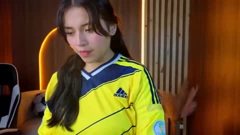 Snapshot of hani_amber_tx chatting on July 2026 12:42:02 PM Follow me.. Live 730 to 1400 online show from July 2026 12:42:02 PM