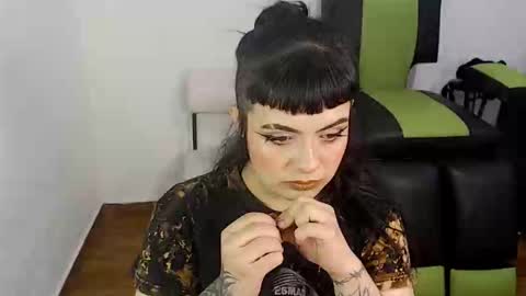 Snapshot of hanna99moon chatting on December 2024 04:52:01 AM JUANA online show from December 2024 04:52:01 AM