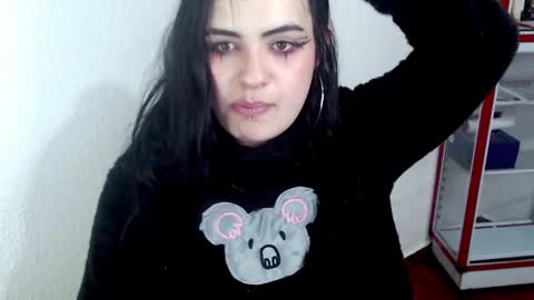 Snapshot of hanna99moon chatting on February 2025 12:36:01 PM JUANA online show from February 2025 12:36:01 PM