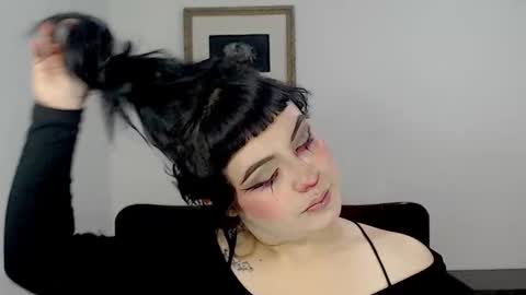 Snapshot of hanna99moon chatting on September 2025 04:41:02 PM JUANA online show from September 2025 04:41:02 PM