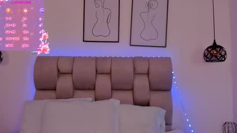 hanna__evans_ online show from January 2026 12:07:02 PM