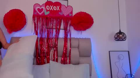 hanna__evans_ online show from February 2026 12:36:01 PM