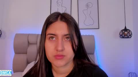 hanna__evans_ online show from February 2026 12:01:02 PM