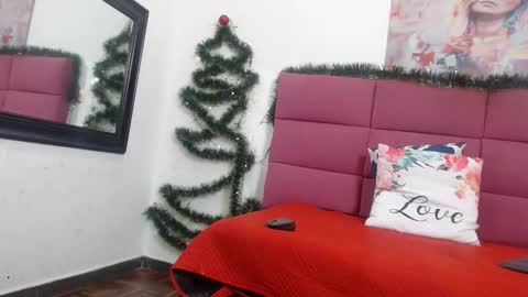 Snapshot of hanna__palmer1 chatting on January 2025 12:59:02 PM Hanna Palmer online show from January 2025 12:59:02 PM