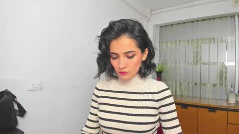 Sara online show from November 2025 07:15:01 PM