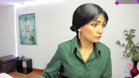 Sara online show from June 2026 01:02:02 PM