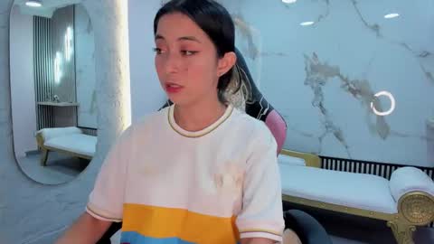 Hanna online show from December 2025 06:15:02 PM