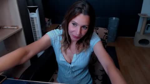 hanna_ha online show from June 2026 06:54:01 PM