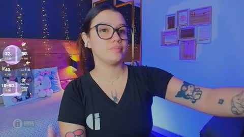 Hanna online show from October 2025 07:34:01 PM