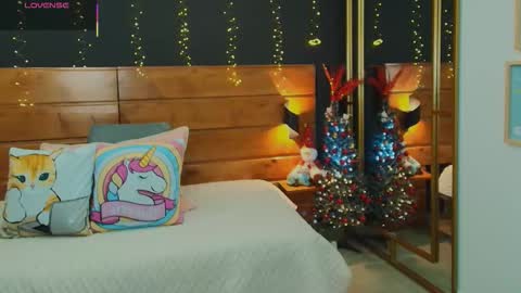 Hanna online show from November 2025 07:18:01 PM