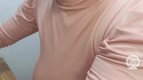 Snapshot of hanna_kiss chatting on February 2025 02:52:02 PM Anna online show from February 2025 02:52:02 PM