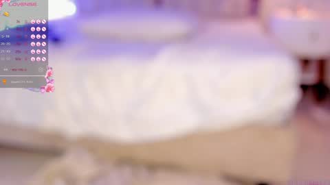 Hanna Lee online show from December 2024 04:25:02 PM