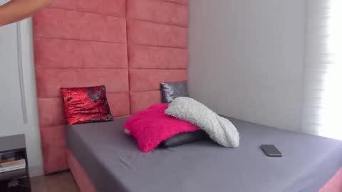 Snapshot of hanna_lens chatting on November 2025 06:31:02 PM Hanna lens online show from November 2025 06:31:02 PM