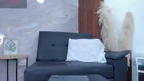 Hanna lens online show from March 2026 10:24:02 PM