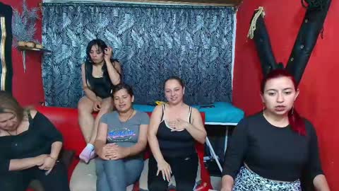Snapshot of hanna_mature01 chatting on February 2025 12:43:01 AM Hanna online show from February 2025 12:43:01 AM