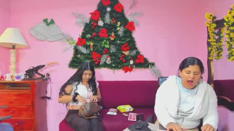 Snapshot of hanna_mature01 chatting on December 2025 12:43:01 PM Hanna online show from December 2025 12:43:01 PM