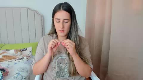 Snapshot of hannaa86 chatting on October 2025 04:52:01 PM Hanna online show from October 2025 04:52:01 PM