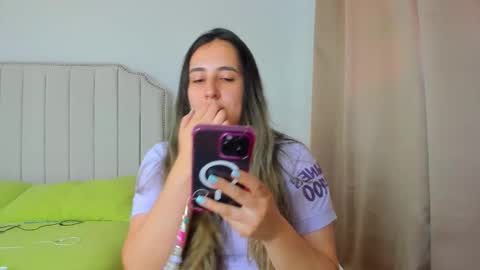 Snapshot of hannaa86 chatting on December 2025 07:53:02 PM Hanna online show from December 2025 07:53:02 PM