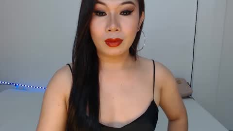 Hannah online show from March 2025 05:02:01 AM