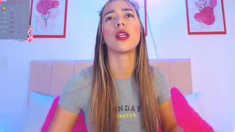 Eliana online show from December 2024 09:36:02 PM