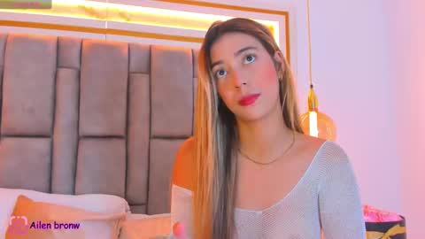 Eliana online show from September 2025 07:15:02 PM