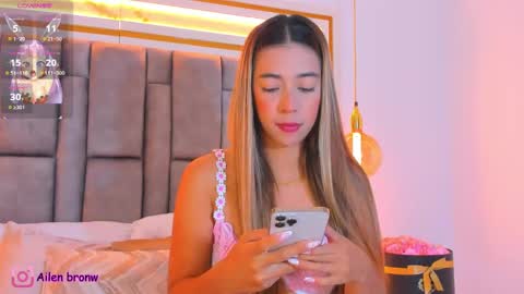 Eliana online show from September 2025 08:53:01 PM