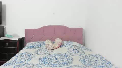 hannadanny online show from April 2026 01:01:02 PM