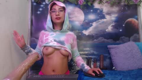 SARA  online show from February 2025 11:52:02 PM