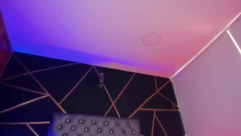 Hannah online show from January 2025 09:29:02 PM