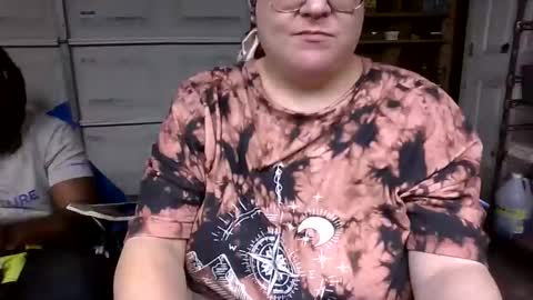 hannahjoyk online show from April 2026 06:45:01 PM