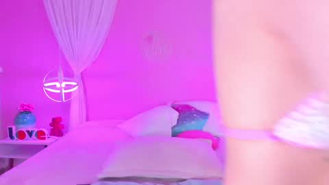 Hannah online show from December 2024 02:51:01 PM