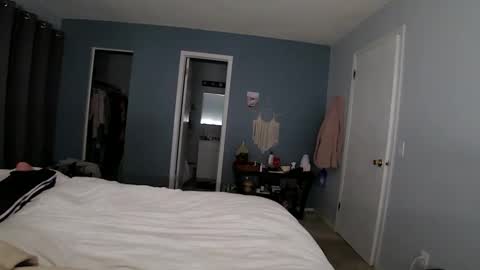 Hanna  Bananas online show from January 2025 03:48:02 AM