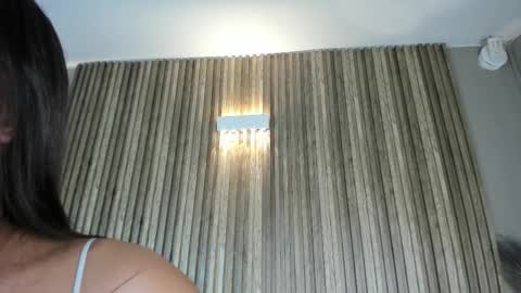 HannaPaola online show from December 2025 10:28:02 PM