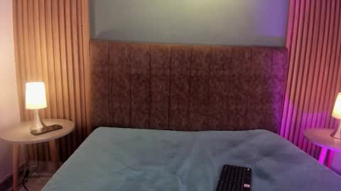 hannawen_ online show from February 2026 12:34:02 PM