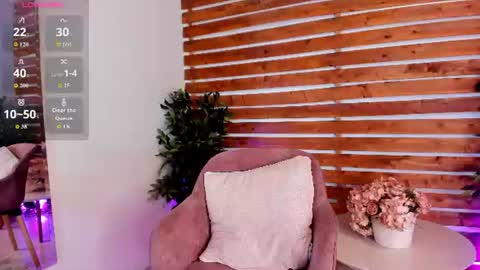 Hanna Williams  online show from June 2026 09:13:02 PM