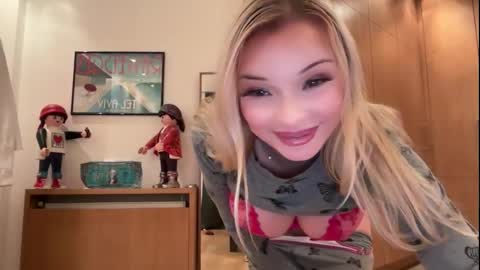 Snapshot of hannaxlovex chatting on October 2025 03:02:02 PM FREE LIMITED online show from October 2025 03:02:02 PM