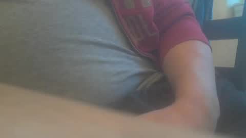 hannes_k online show from January 2025 03:37:02 PM