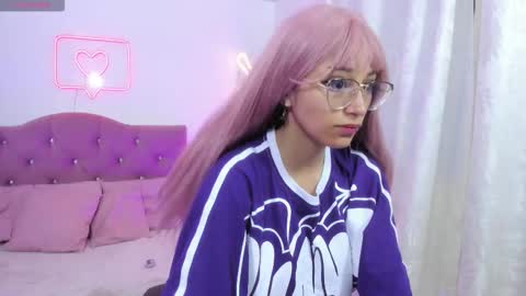 Snapshot of hanni_tay chatting on November 2025 12:07:01 PM HANNI online show from November 2025 12:07:01 PM