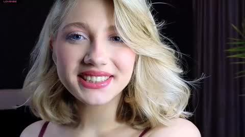 Adele online show from December 2024 06:15:01 AM