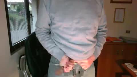 Snapshot of hanscooper chatting on November 2025 03:56:01 PM hanscooper online show from November 2025 03:56:01 PM