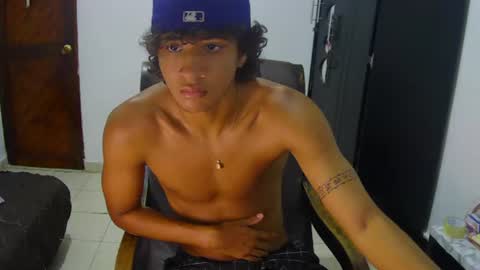 Snapshot of hansel_take chatting on July 2026 07:29:02 PM hansel_take online show from July 2026 07:29:02 PM