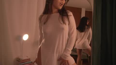 Mizi online show from April 2026 01:33:01 AM