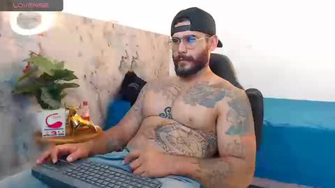 hanz_col online show from September 2025 01:45:01 PM