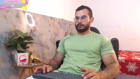 hanz_col online show from October 2025 11:51:02 AM